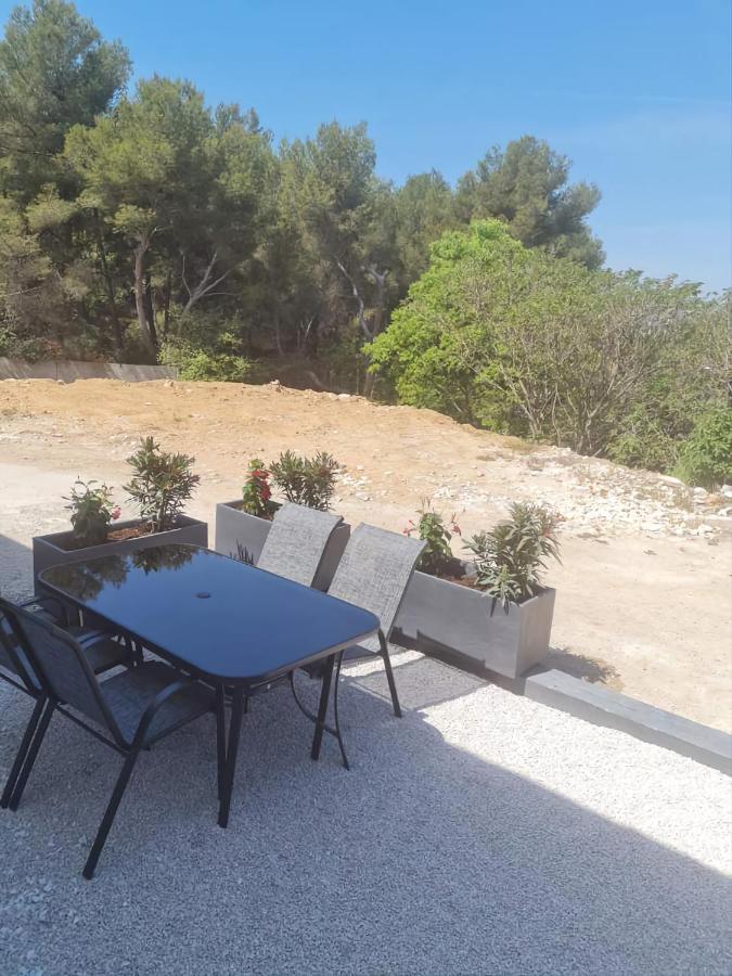 Bas De Villa Au Calme Marseille Exterior photo